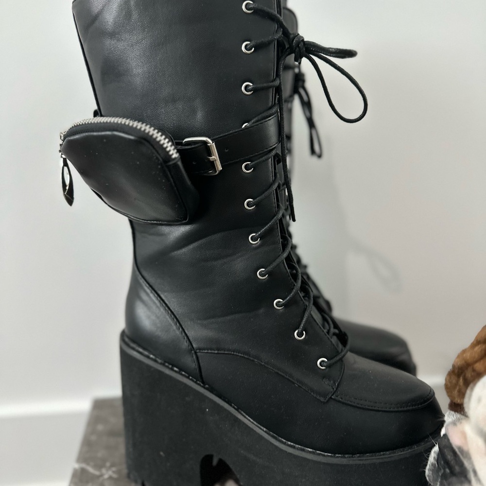 Dollskill NY/LA 6" EVA Platform Knee high lace up boot with zipper pouch - Picture 4 of 7